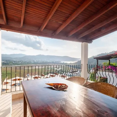House Near Paradise Bay In Bodrum Apartament